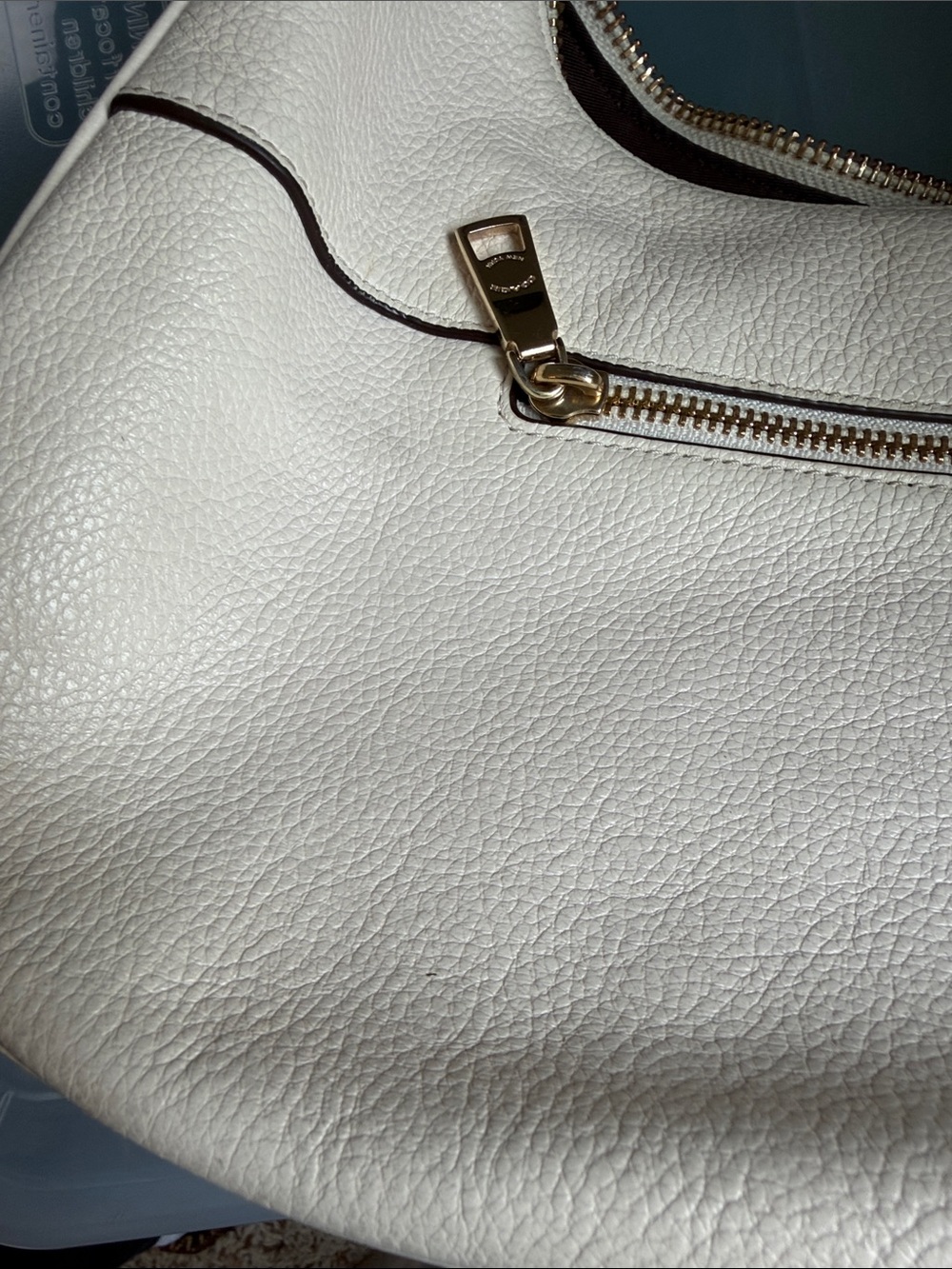 Coach Pebbled Leather Hobo in Light Cream with Gold Hardware - Picture 6 of 6